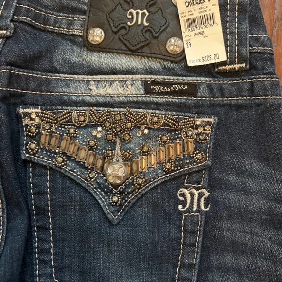 Miss Me Jeans - Picture 2 of 4